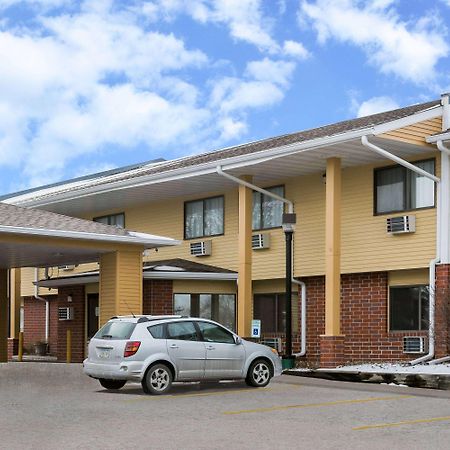 במוטל Super 8 By Wyndham Urbandale/Des Moines Area מראה חיצוני תמונה